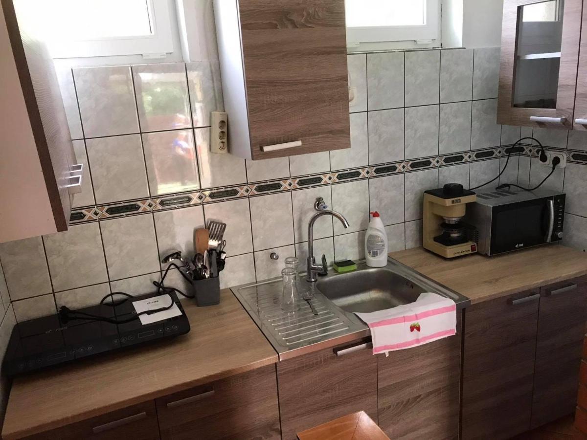 Tahiti Apartman Hajduszoboszlo Exterior foto