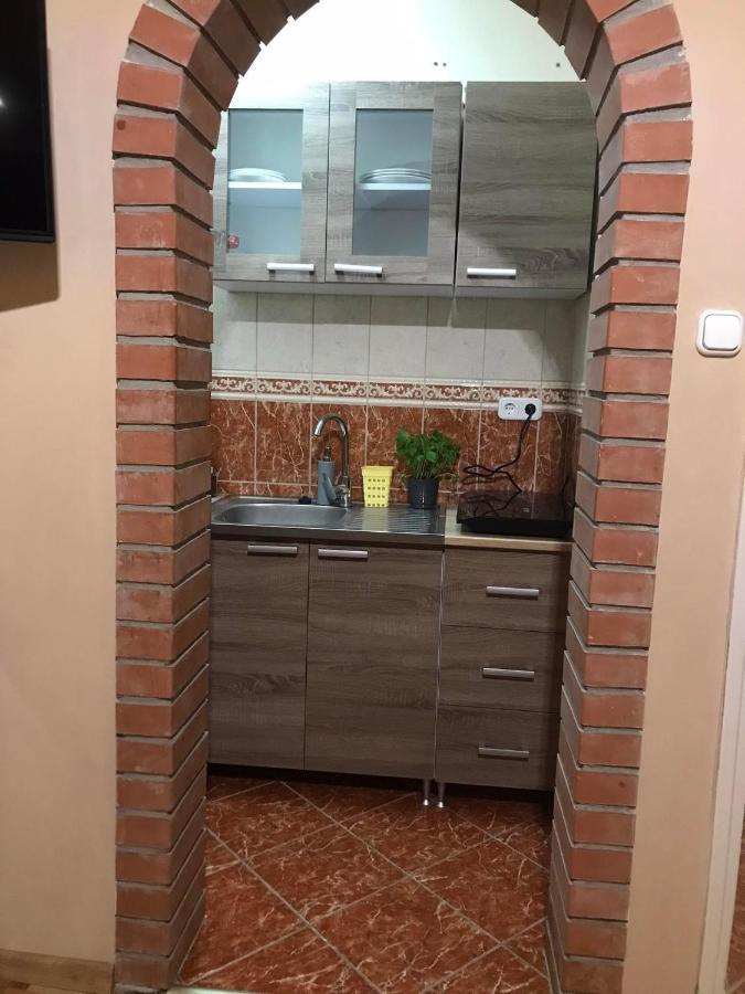 Tahiti Apartman Hajduszoboszlo Exterior foto
