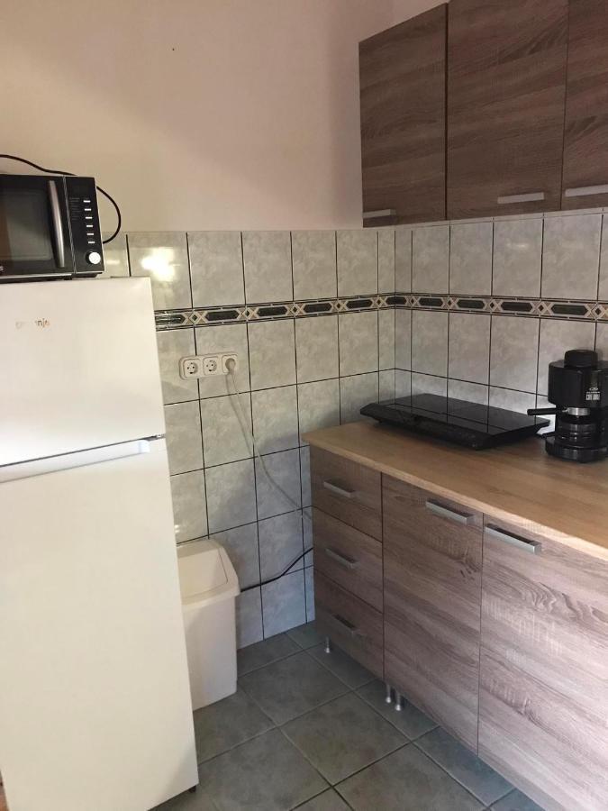 Tahiti Apartman Hajduszoboszlo Exterior foto