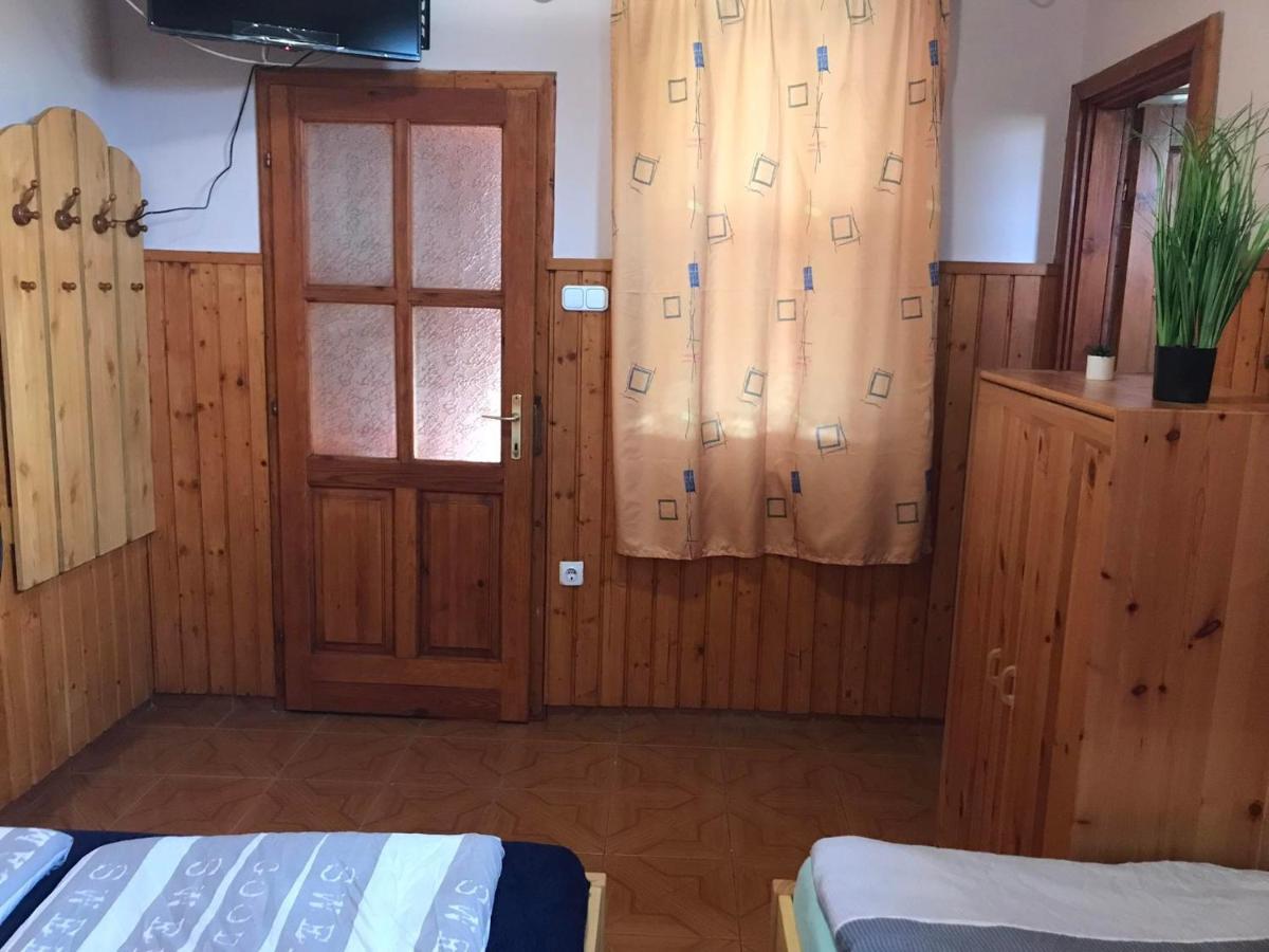 Tahiti Apartman Hajduszoboszlo Exterior foto