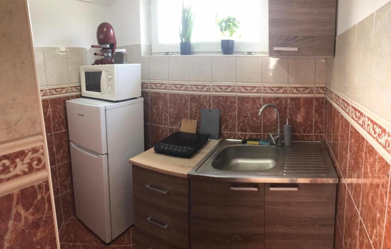 Tahiti Apartman Hajduszoboszlo Exterior foto